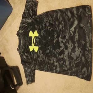 YXL Under Armour Shirt